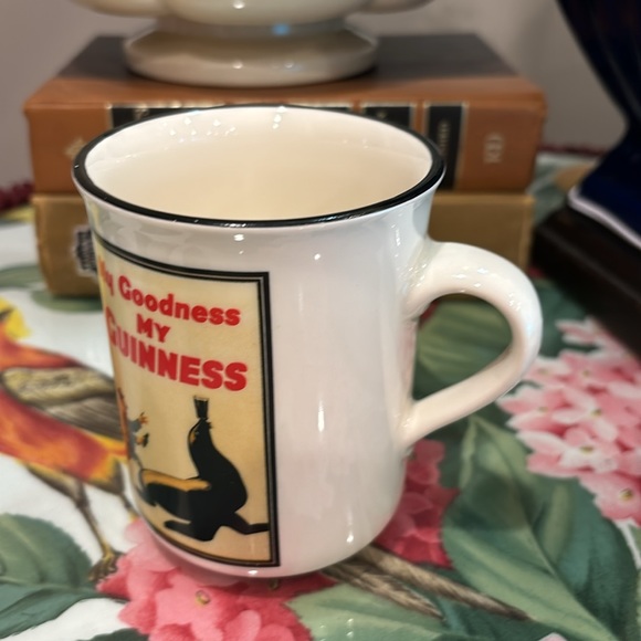 COPY - My Goodness My Guinness Mug with seal and zoo keeper.
VGC RARE collectab… - Picture 2 of 7